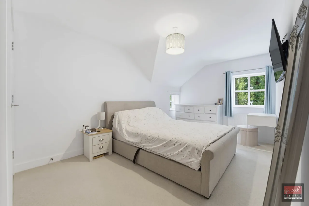 Great Charta Close, Englefield Green, TW20, photo 8