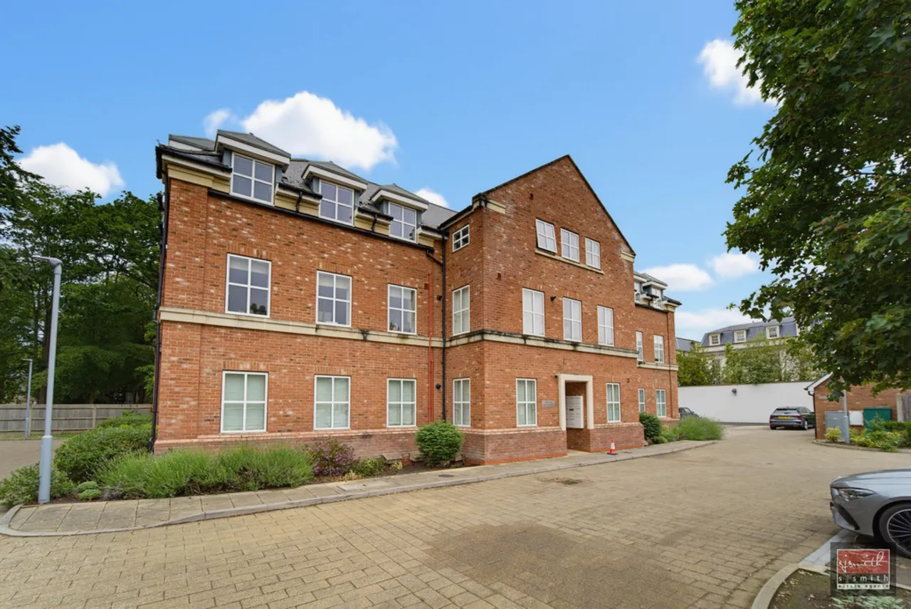 Great Charta Close, Englefield Green, TW20, photo 6