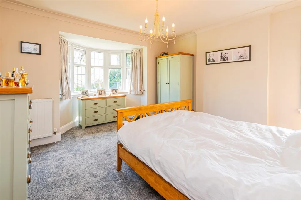 Northfield Avenue, Kettering, photo 13