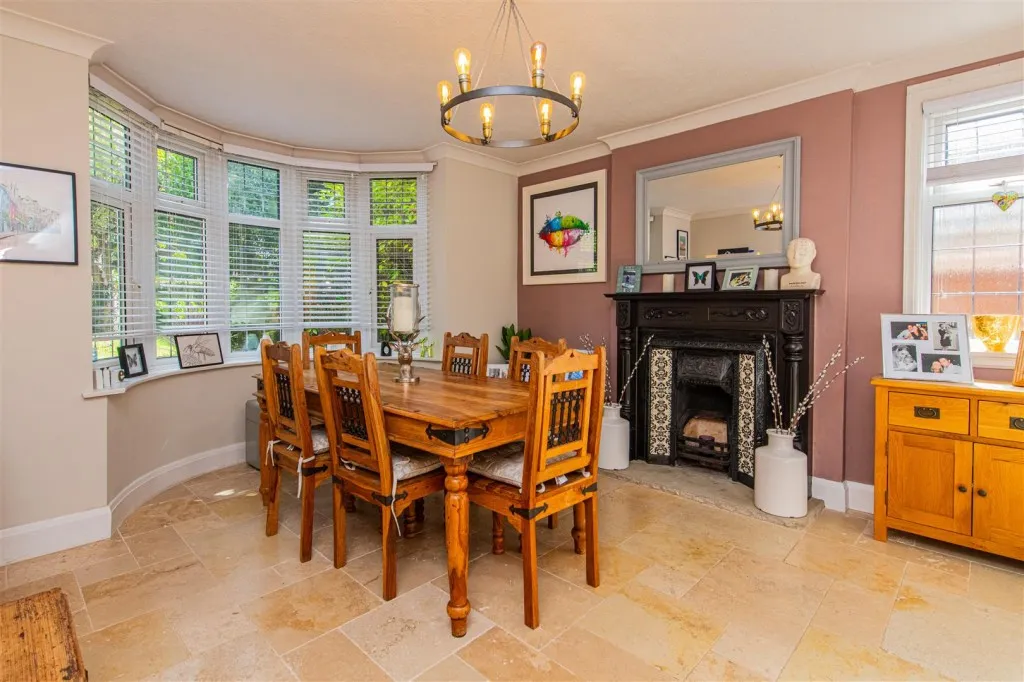 Northfield Avenue, Kettering, photo 5