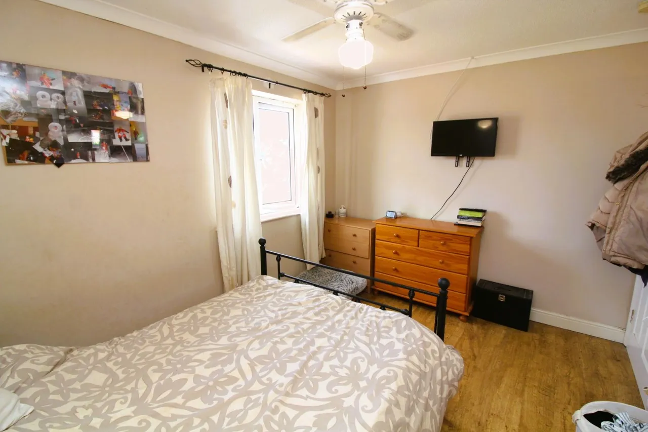 Withygrove Close, Bridgwater, TA6, photo 13