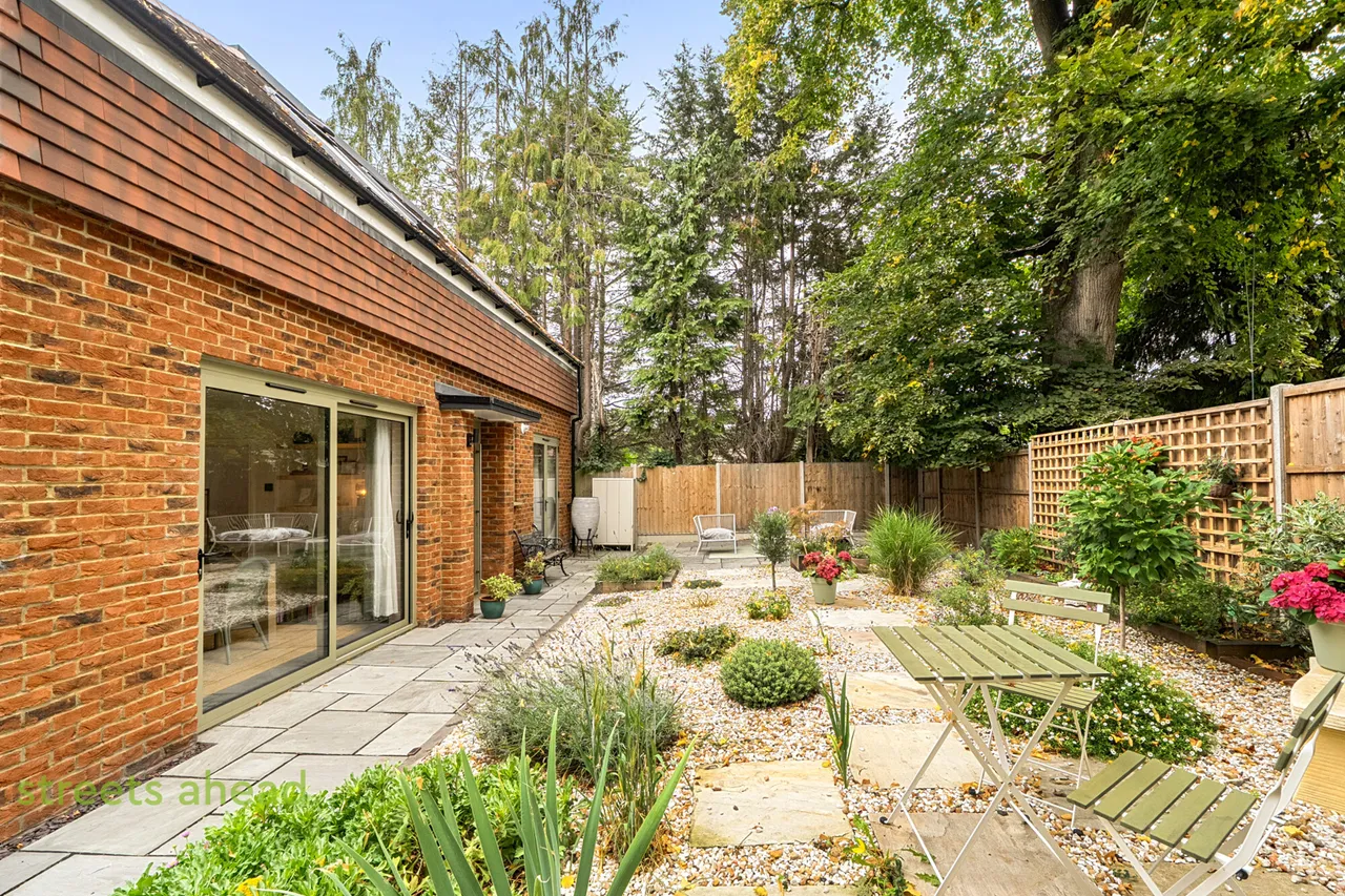 Roke Road, Kenley, CR8, photo 14