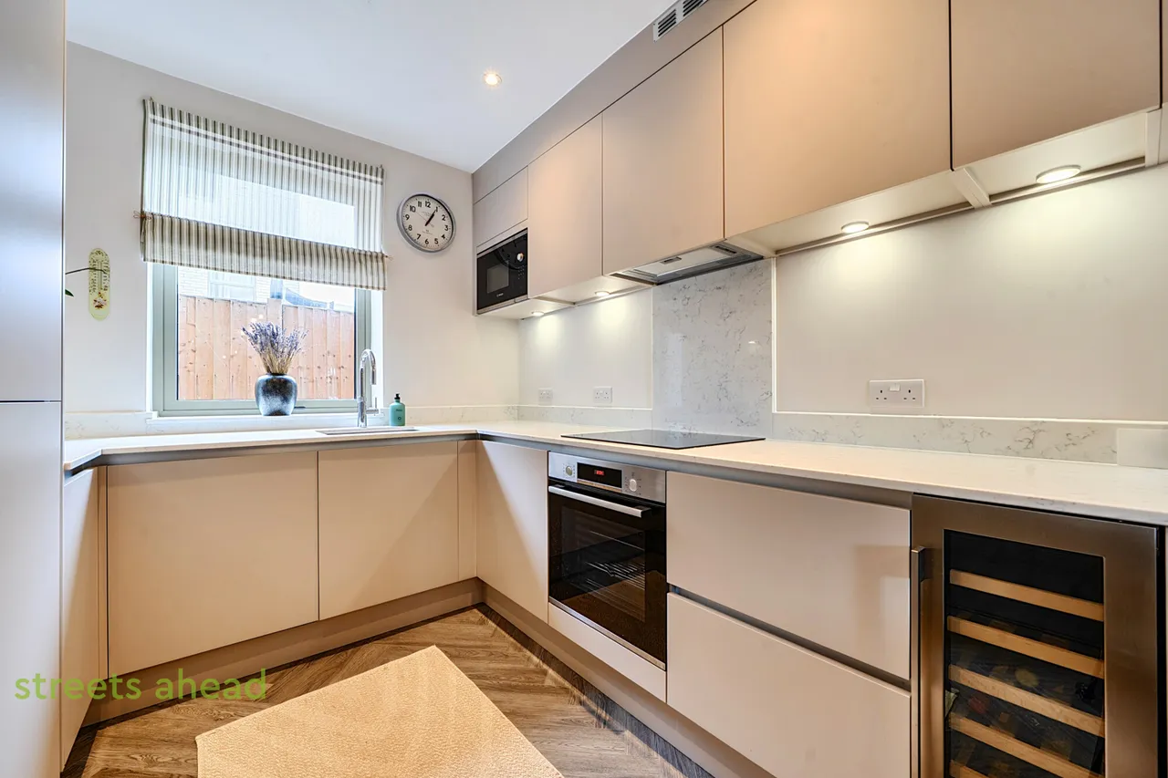 Roke Road, Kenley, CR8, photo 5