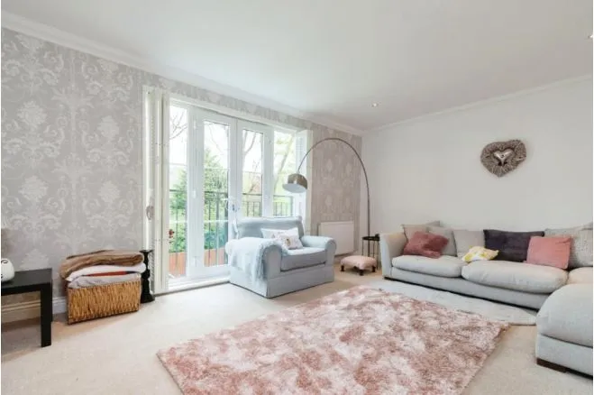 Glenside Close, Kenley, CR8, photo 2