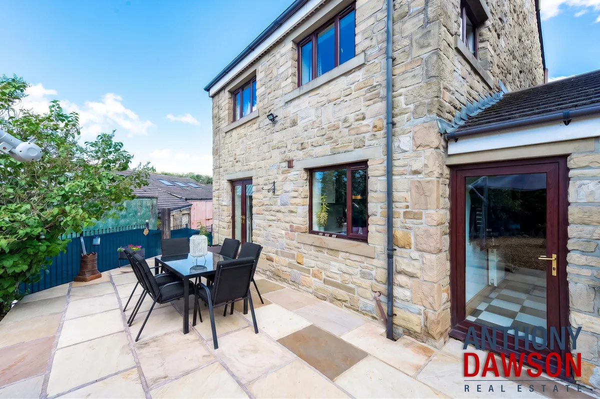 Lenches Road, Colne, BB8, photo 16