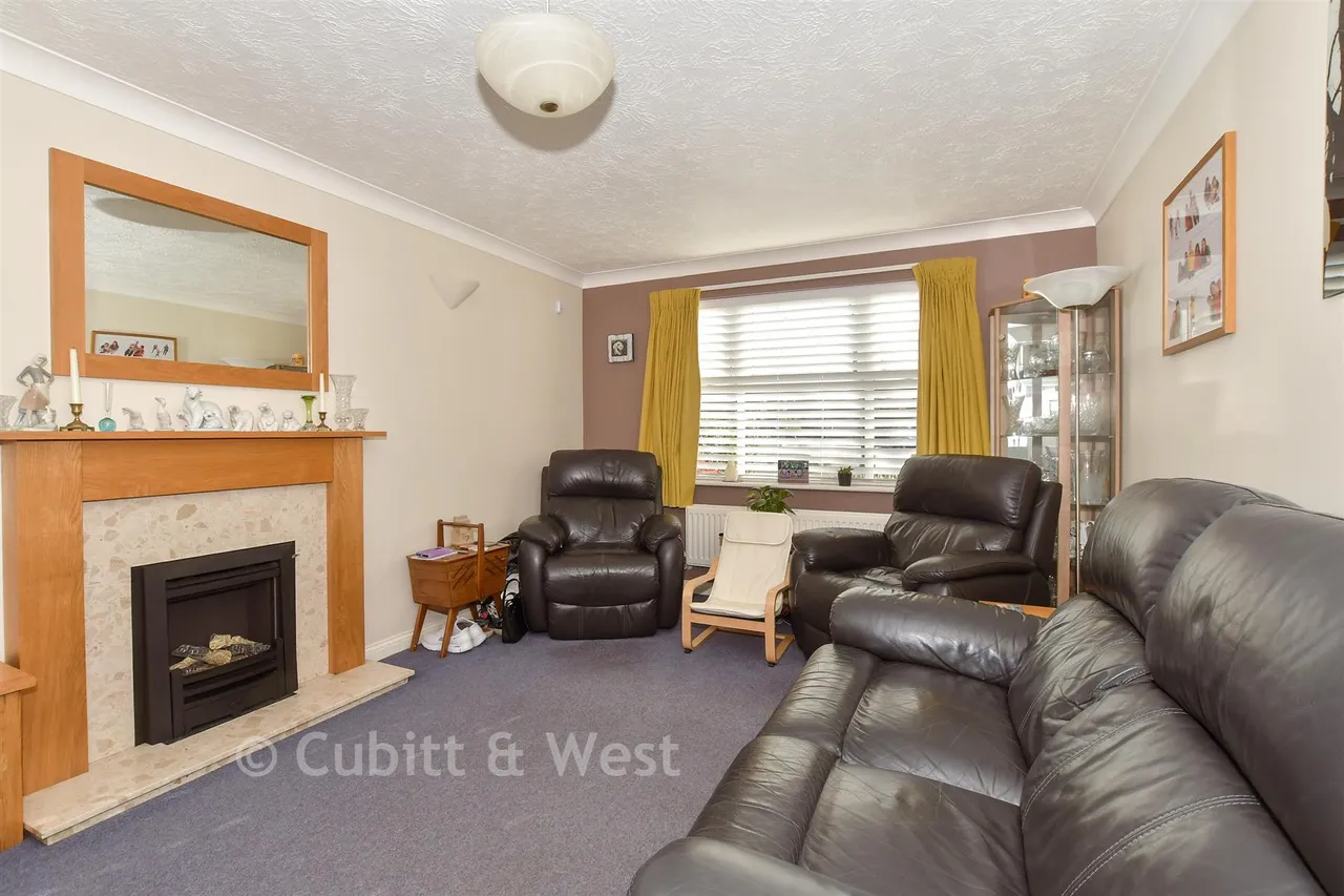 Cranham Avenue, Billingshurst, RH14, photo 4