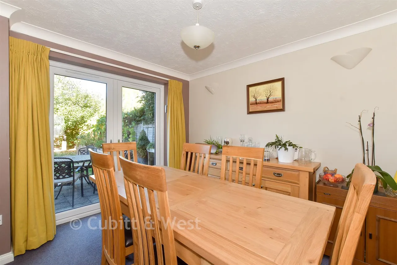 Cranham Avenue, Billingshurst, RH14, photo 6