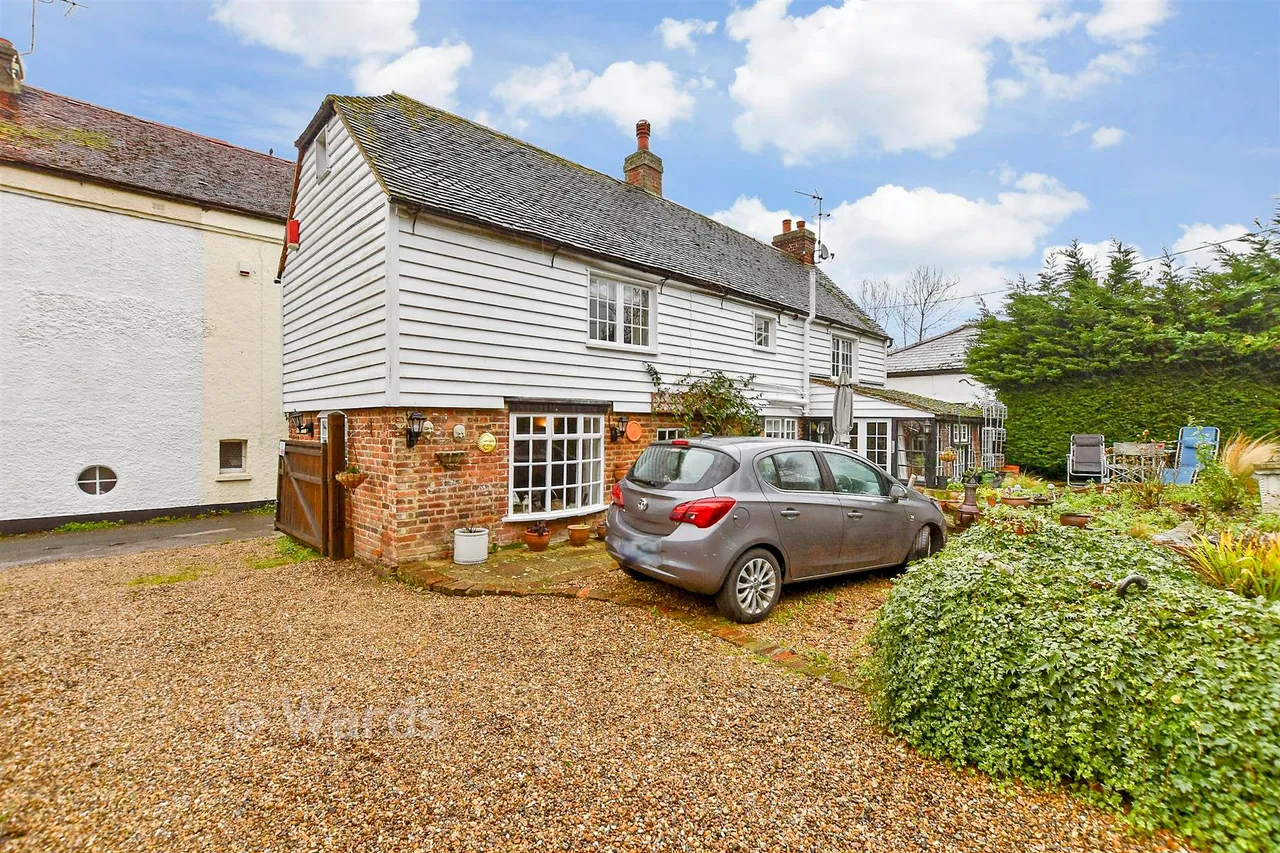 2 bed house for sale, Chapel Row, Herne Bay, CT6