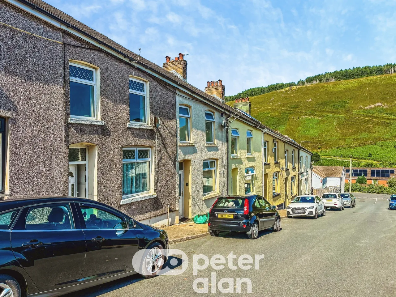 3 bed house to rent, Wood Street, Ferndale, CF43