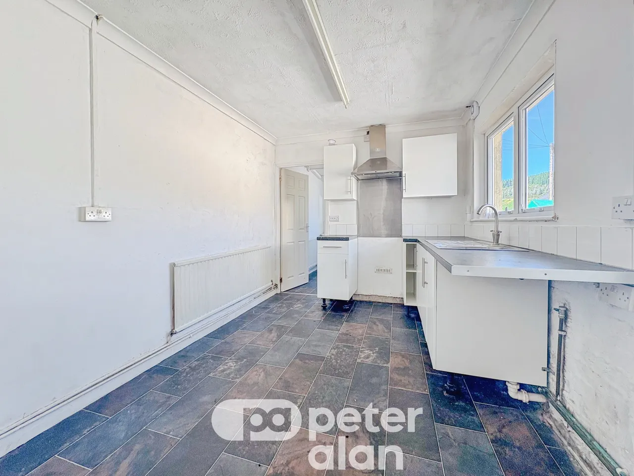 Wood Street, Ferndale, CF43, photo 7