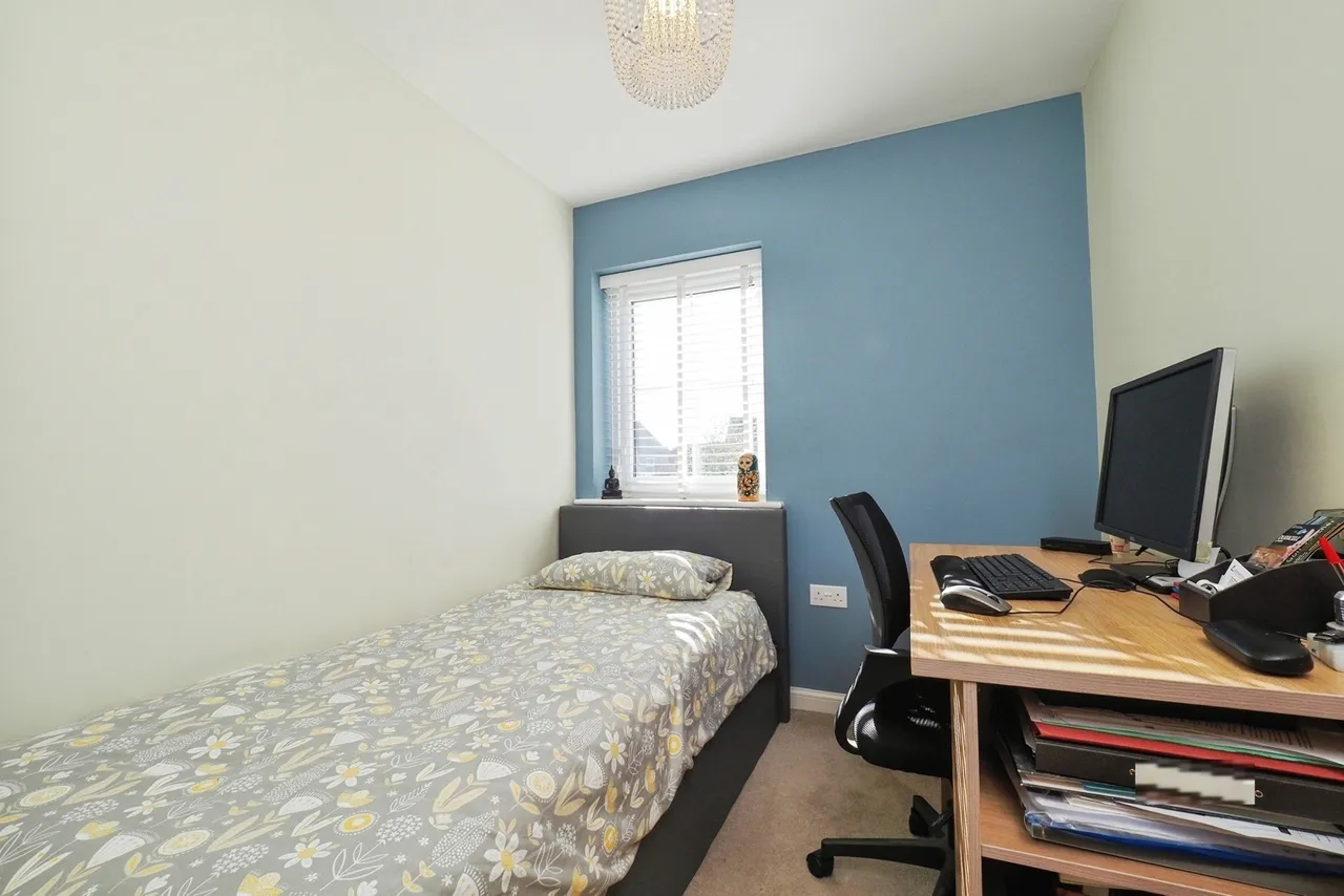 Meadow Crescent, Cotgrave, NG12, photo 18