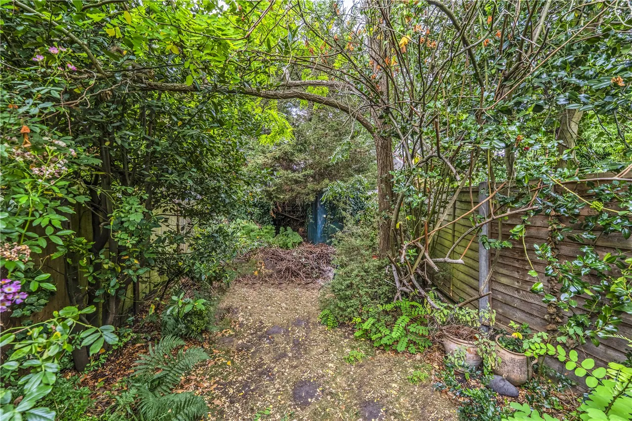 Fourth Cross Road, Twickenham, TW2 5EL, photo 6