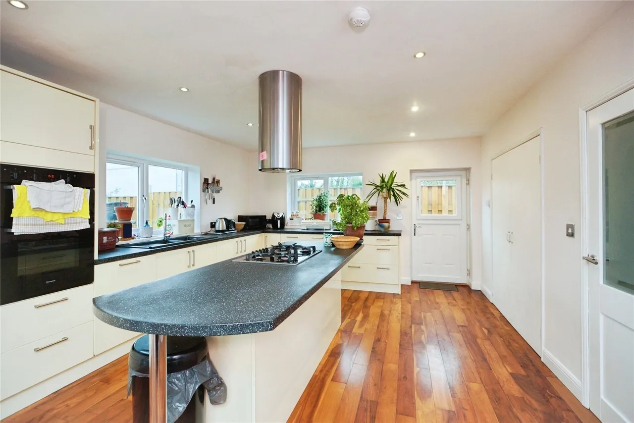 Dinas, Caernarfon, LL54, photo 3