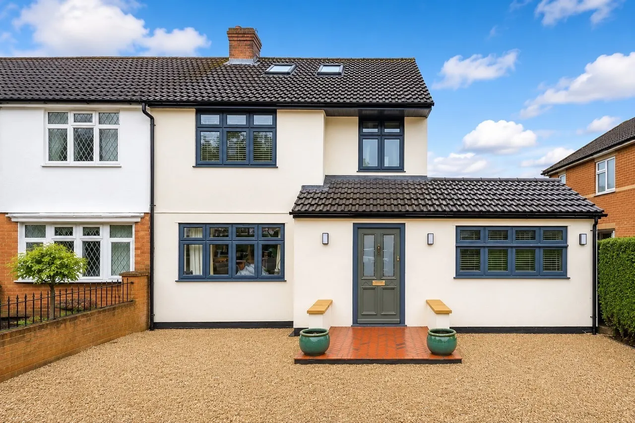 6 bed house for sale — St. Albans Road West, Hatfield