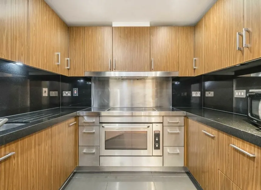 Fairmont Avenue, Canary Wharf, E14, photo 3