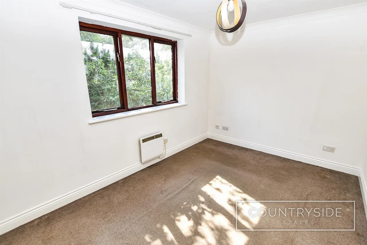 Burns Avenue, Pitsea, Basildon, photo 4