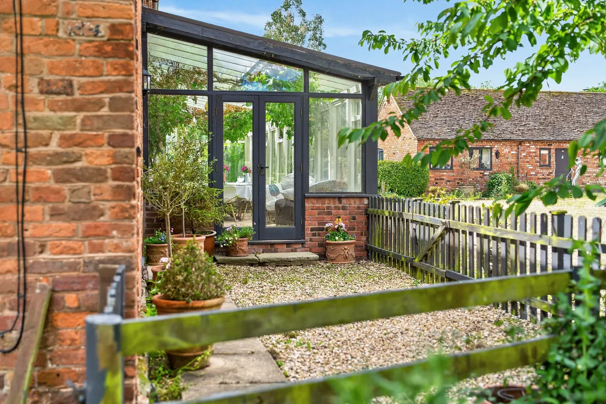 School Lane, Cutnall Green, WR9, photo 26