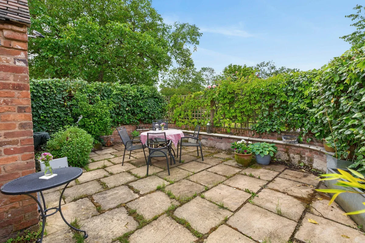 School Lane, Cutnall Green, WR9, photo 27