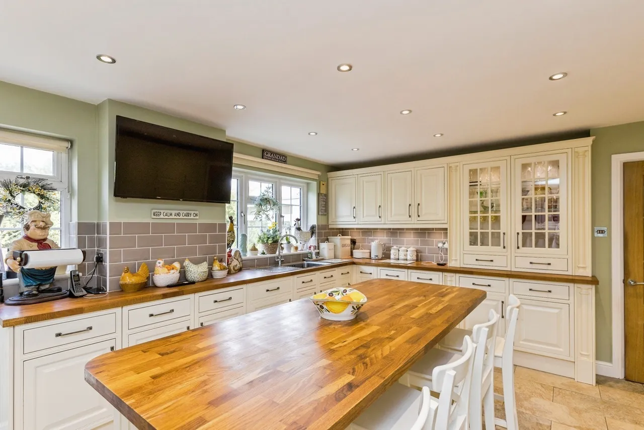 Rusper Road, Ifield, RH11, photo 16