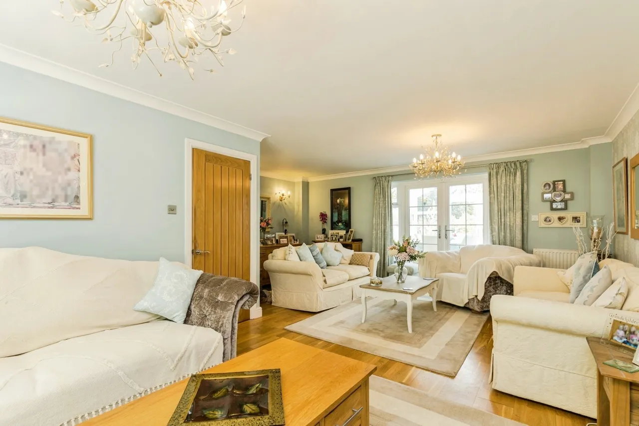 Rusper Road, Ifield, RH11, photo 4