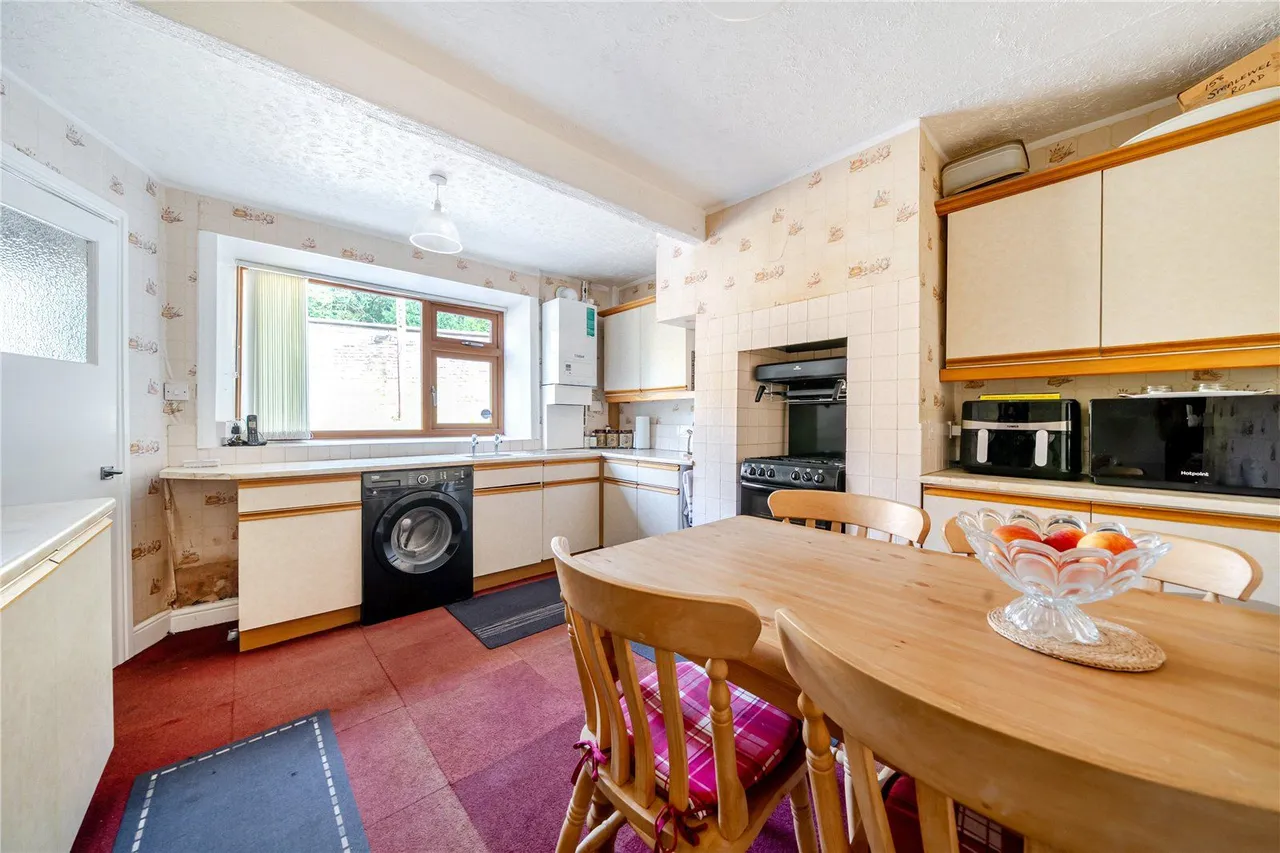 Smalewell Road, Pudsey, LS28, photo 14