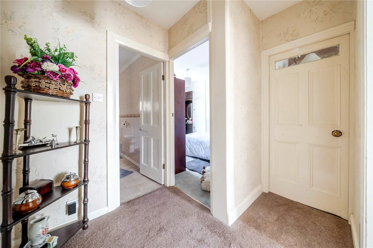 Smalewell Road, Pudsey, LS28, photo 18