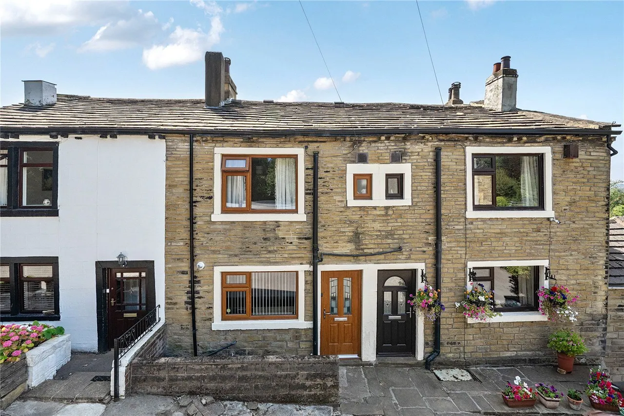 Smalewell Road, Pudsey, LS28, photo 15