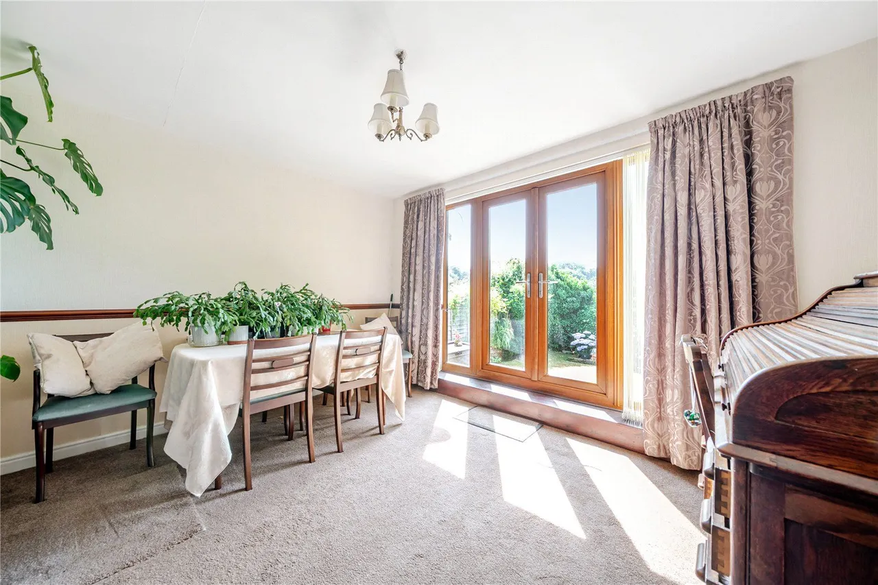 Smalewell Road, Pudsey, LS28, photo 9