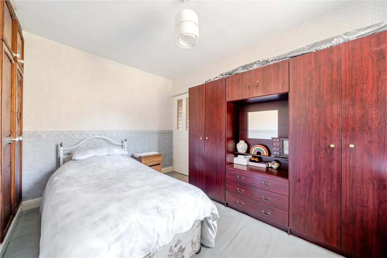 Smalewell Road, Pudsey, LS28, photo 12