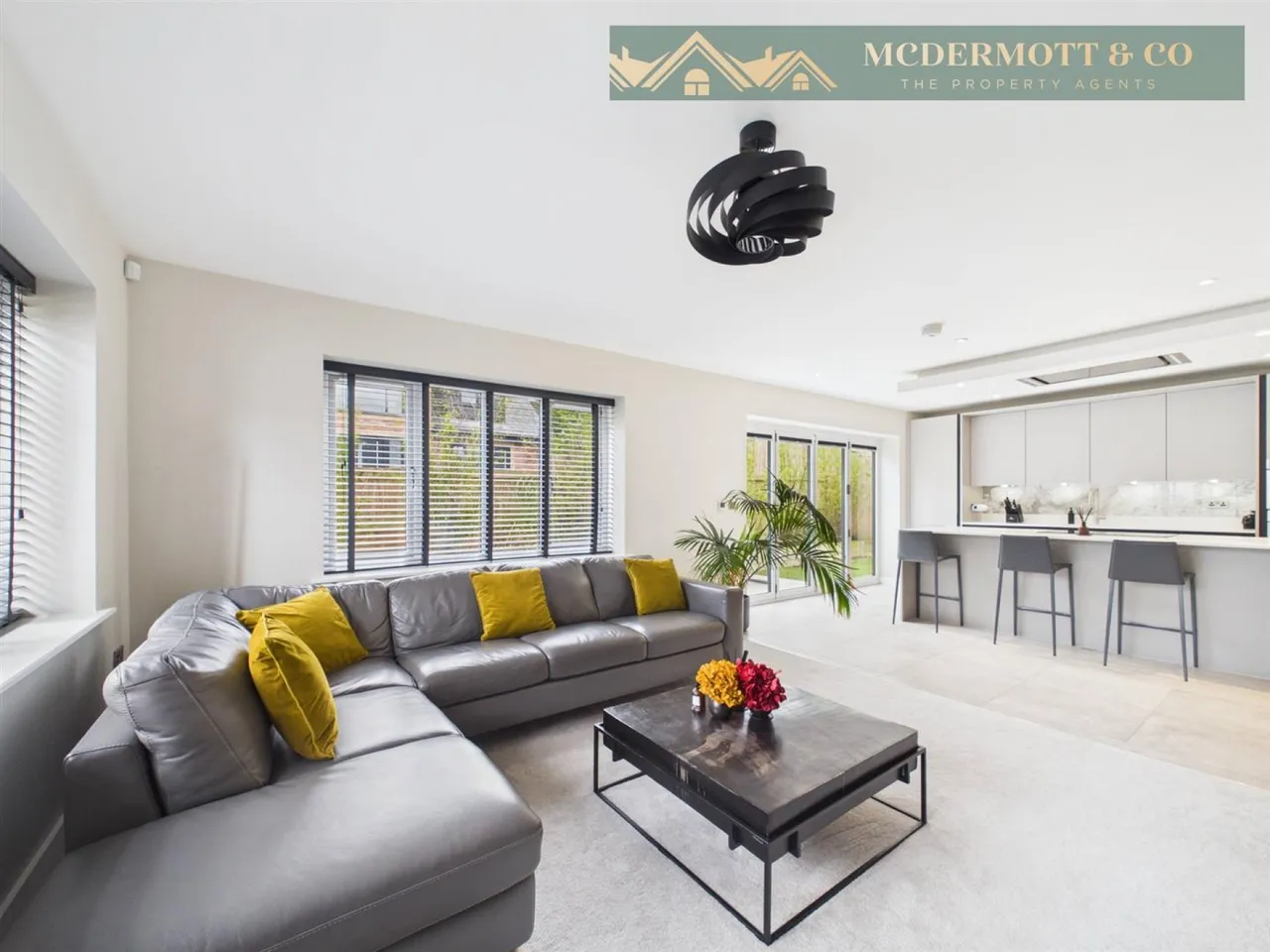 Thornley Rise, Greenfield, OL3, photo 16