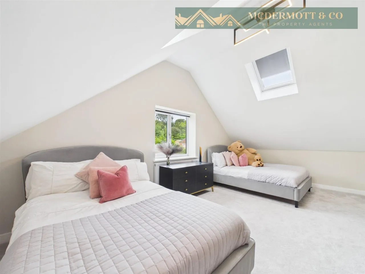 Thornley Rise, Greenfield, OL3, photo 8
