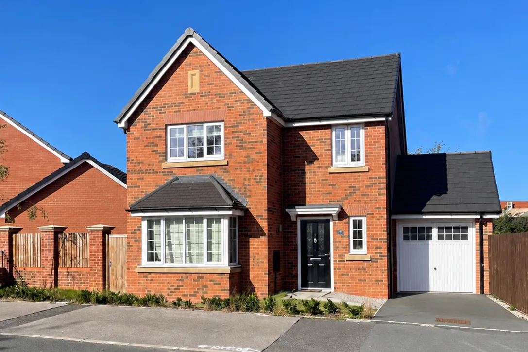 4 bed house for sale, Almond Green Avenue, Standish, WN6