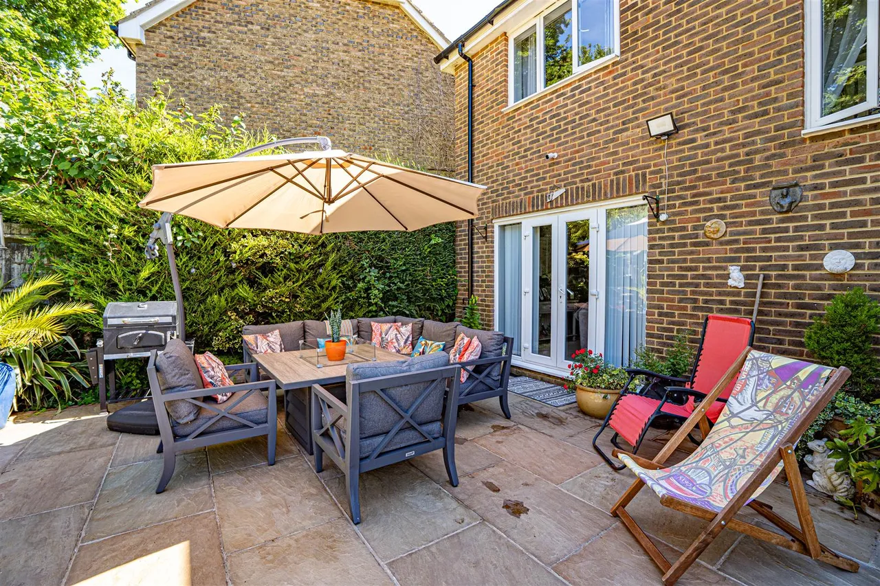 Welton Rise, St. Leonards-On-Sea, photo 17