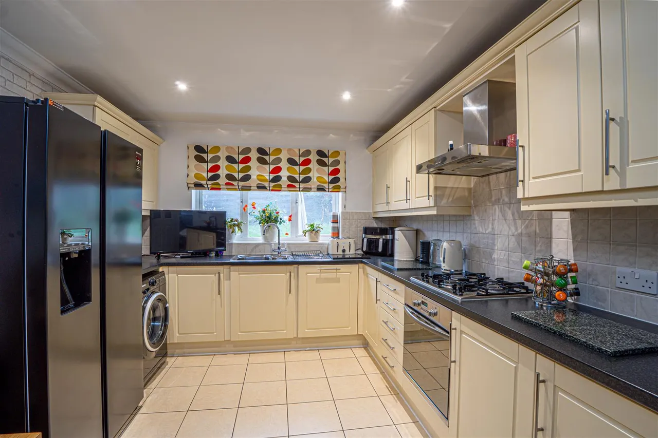 Welton Rise, St. Leonards-On-Sea, photo 3