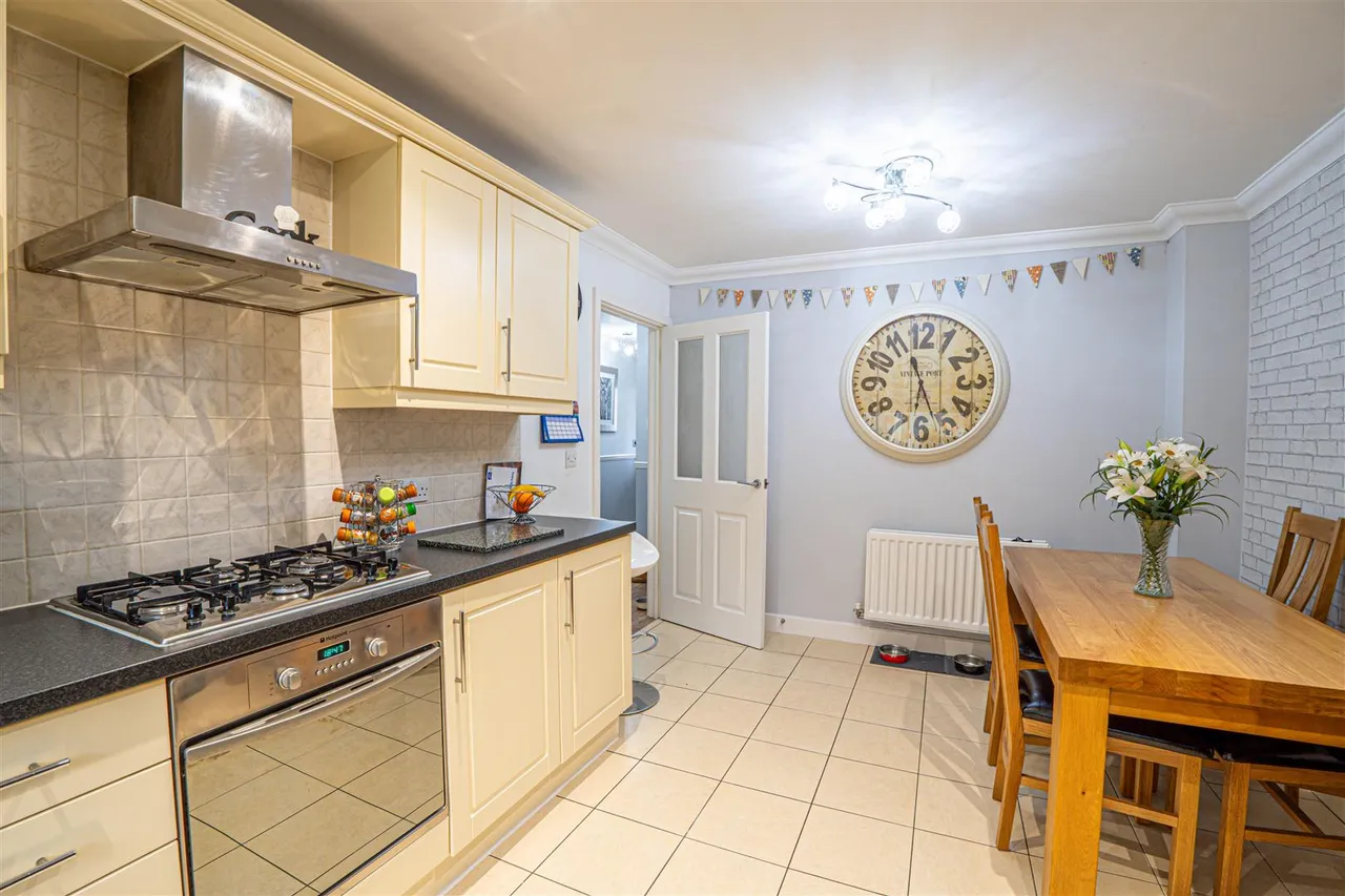 Welton Rise, St. Leonards-On-Sea, photo 22