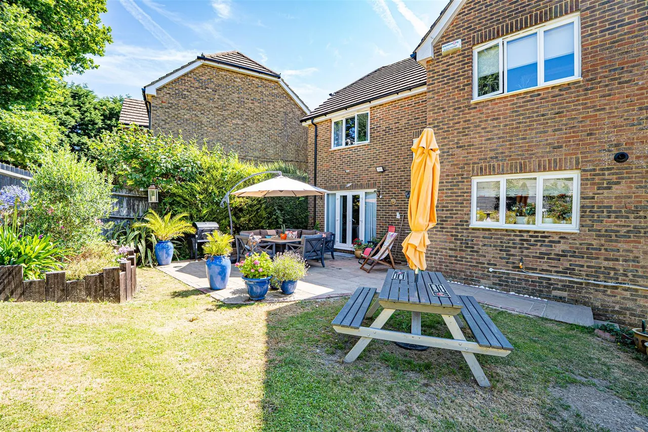 Welton Rise, St. Leonards-On-Sea, photo 18