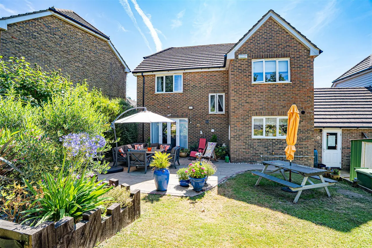 Welton Rise, St. Leonards-On-Sea, photo 8