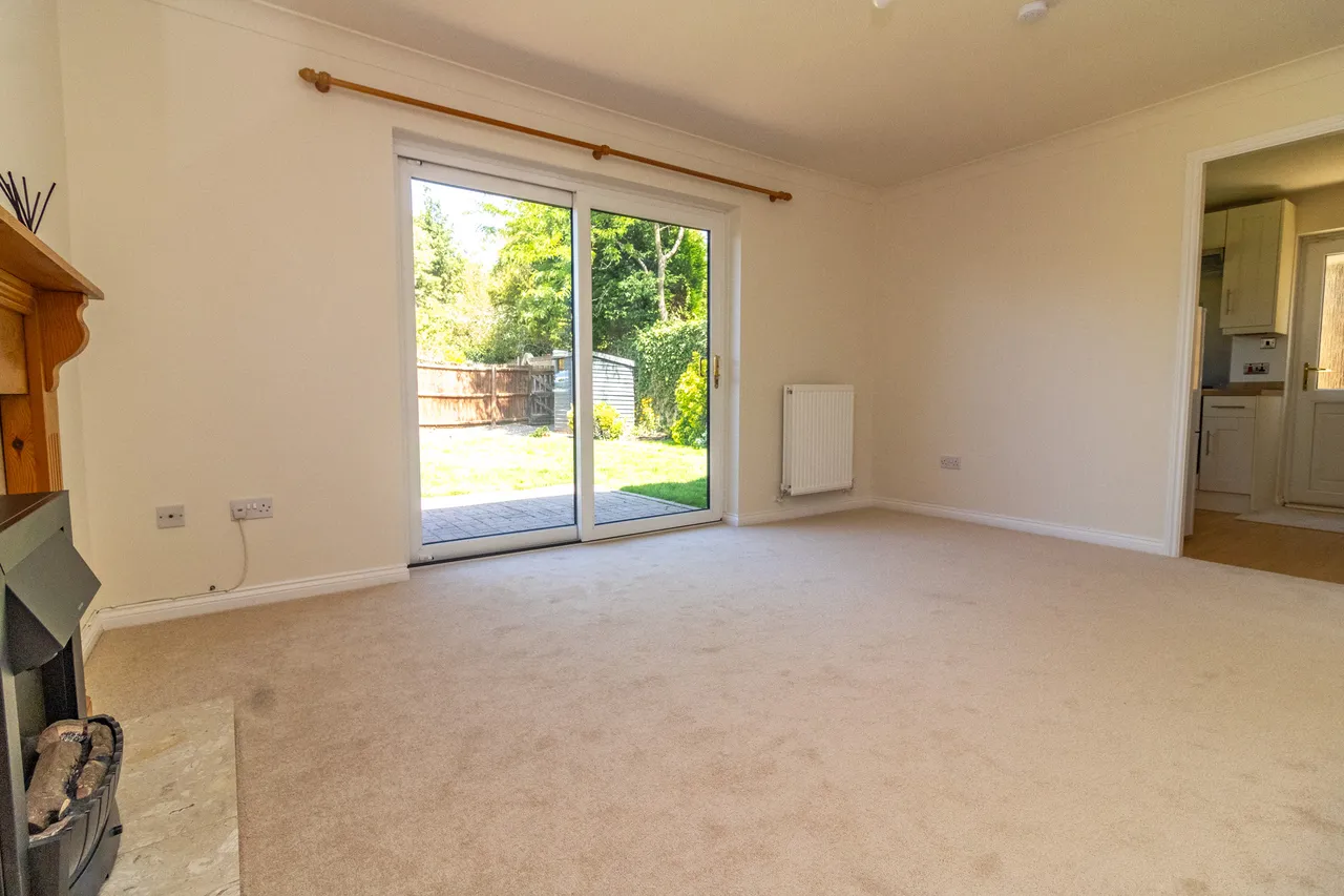 Highgrove Crescent, Leicester, Leicester, LE2 8PX, photo 5
