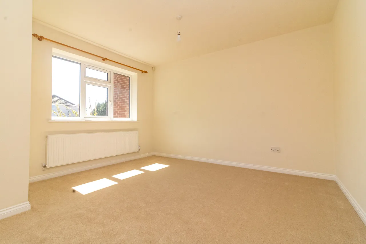 Highgrove Crescent, Leicester, Leicester, LE2 8PX, photo 6
