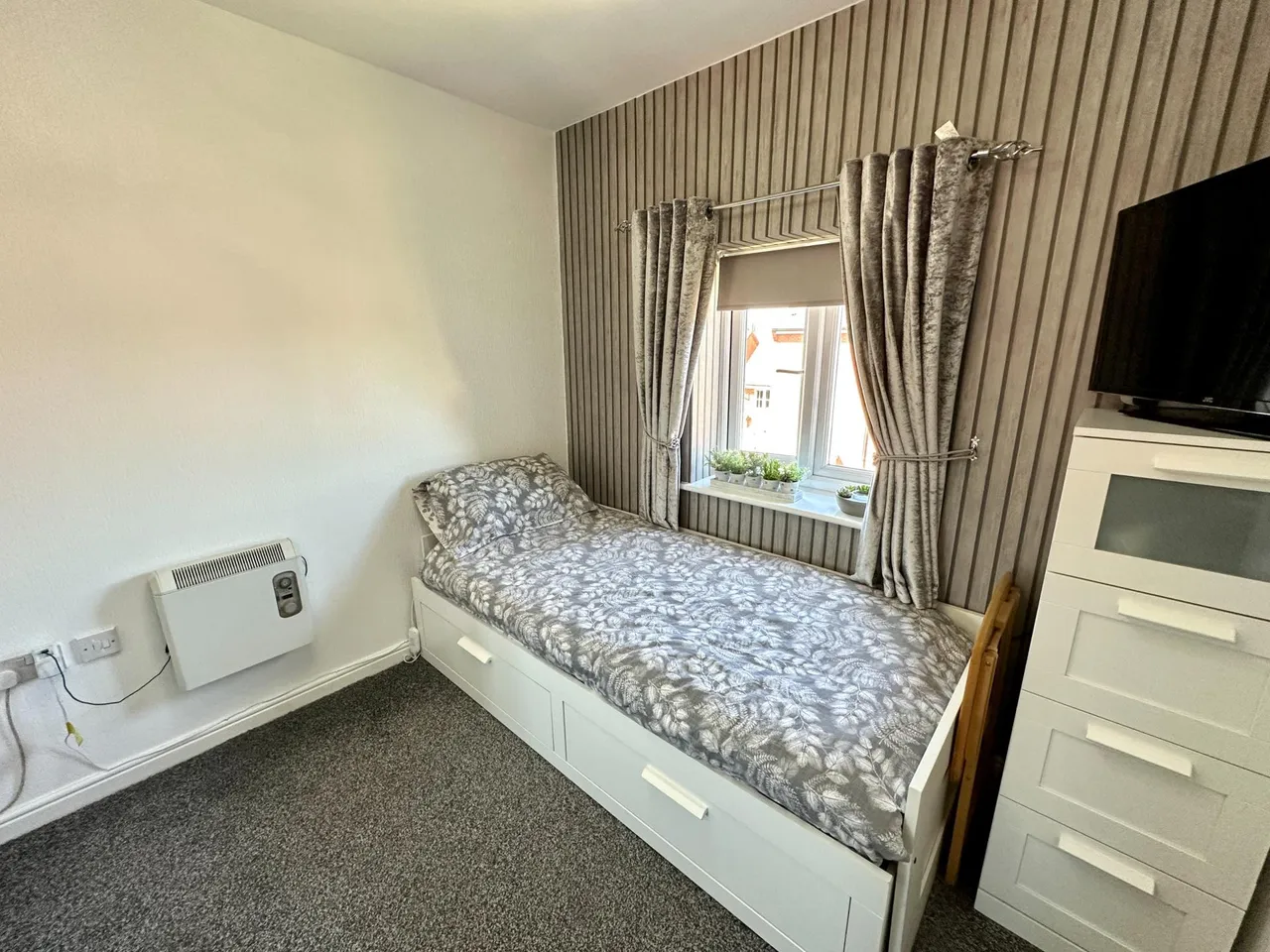 Tame Crossing, Wednesbury, WS10, photo 10