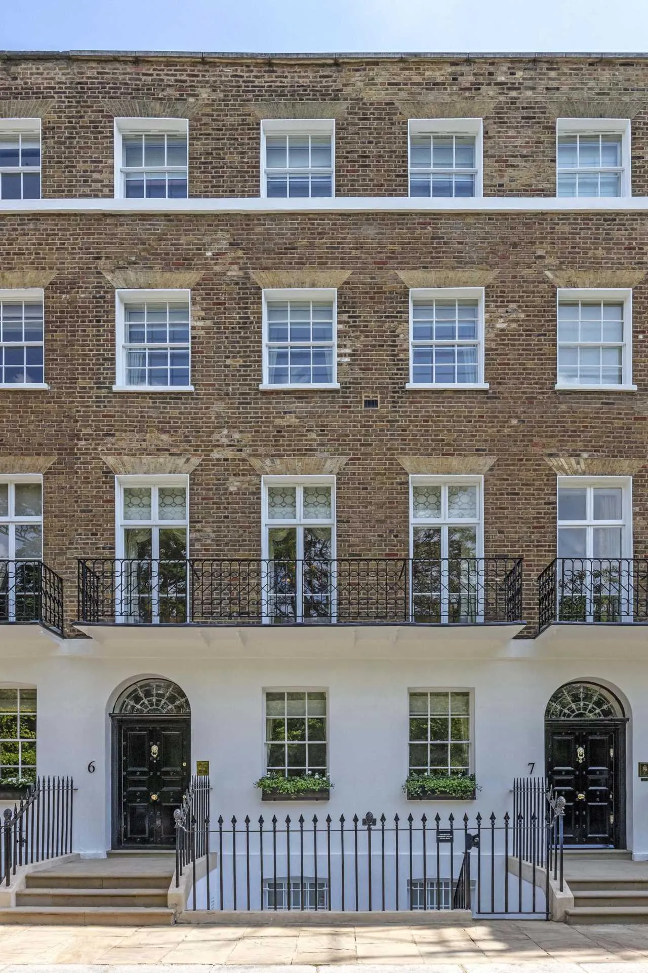Kensington High Street, London, W8, photo 17