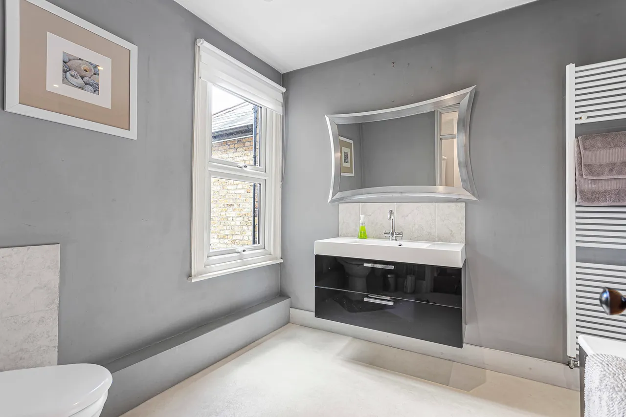 Harvest Road, Englefield Green, TW20, photo 19