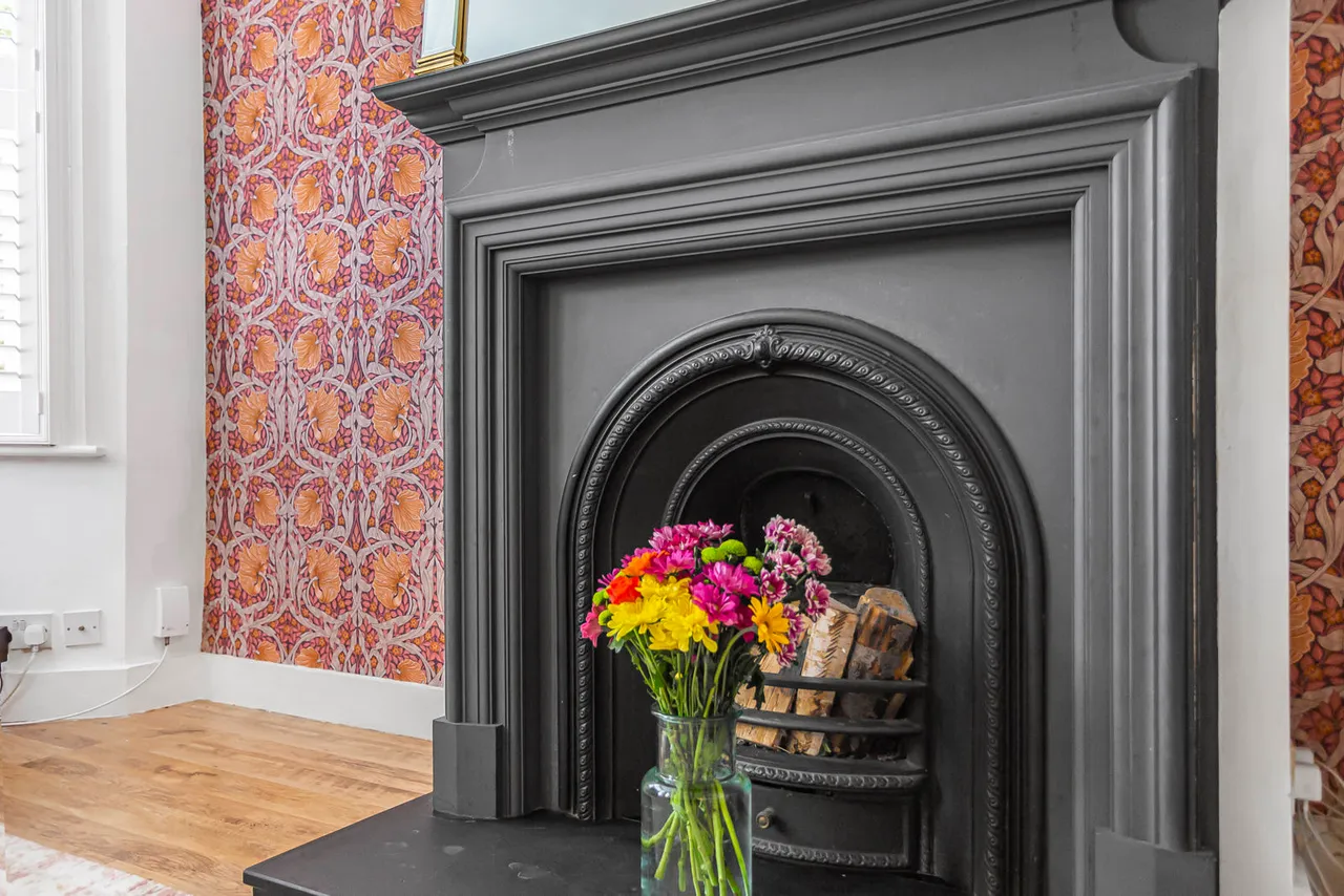 Harvest Road, Englefield Green, TW20, photo 8