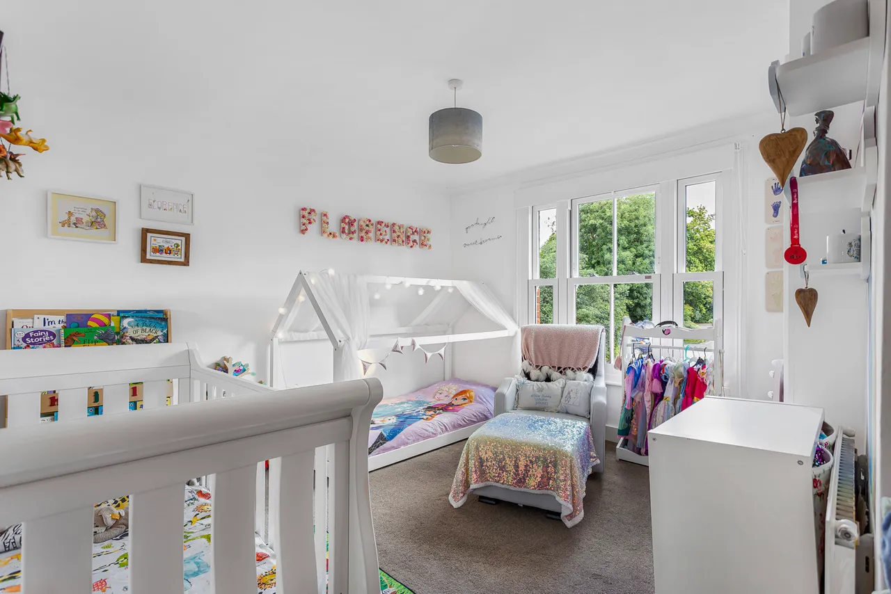 Harvest Road, Englefield Green, TW20, photo 14