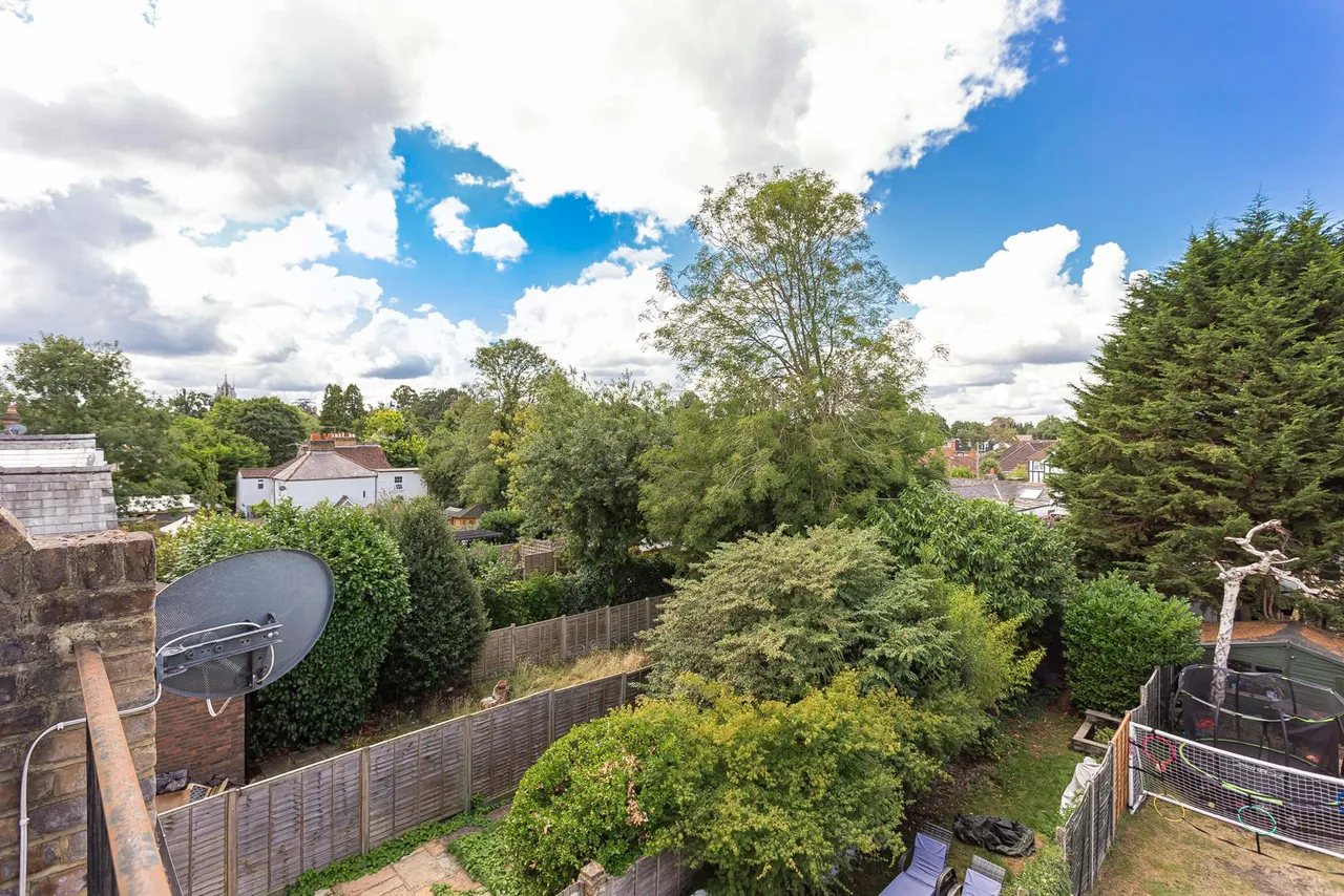 Harvest Road, Englefield Green, TW20, photo 26