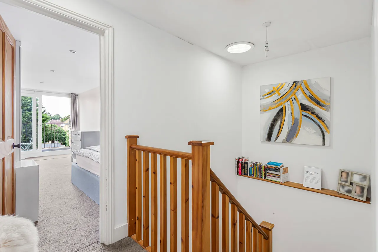 Harvest Road, Englefield Green, TW20, photo 13