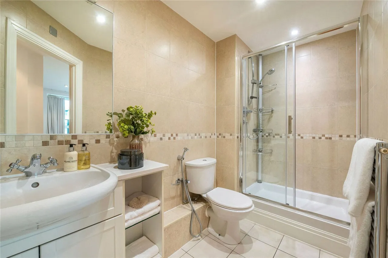 Beckford Close, London, W14, photo 7