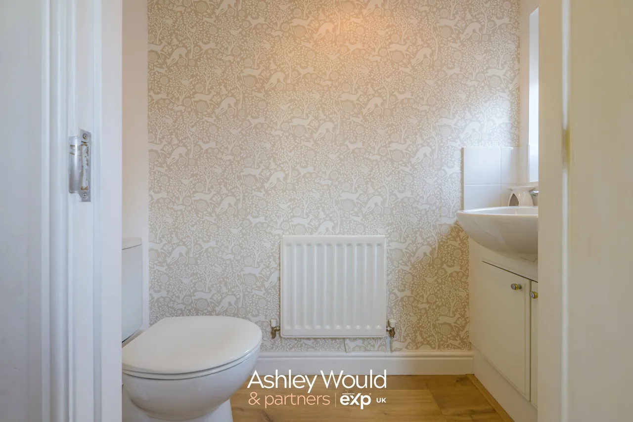 Kererwin Close, Cradley Heath, B64, photo 9