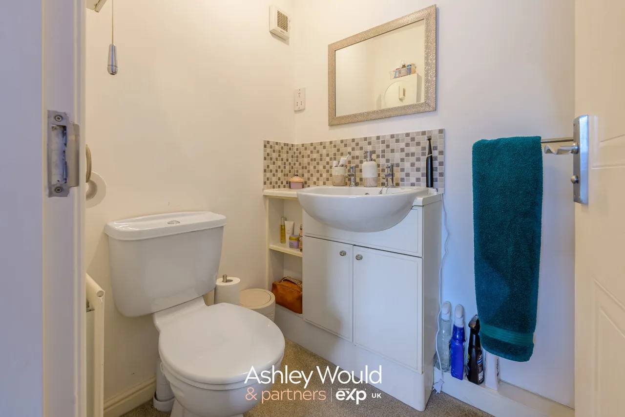 Kererwin Close, Cradley Heath, B64, photo 12