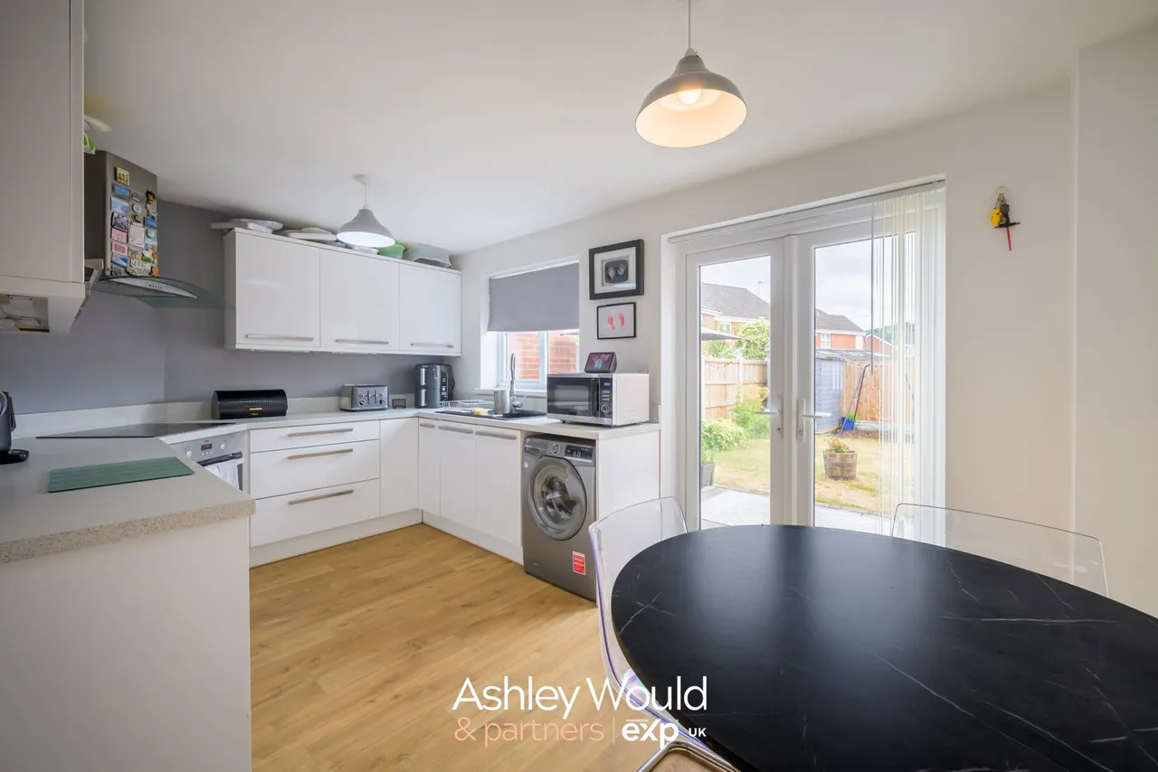 Kererwin Close, Cradley Heath, B64, photo 5